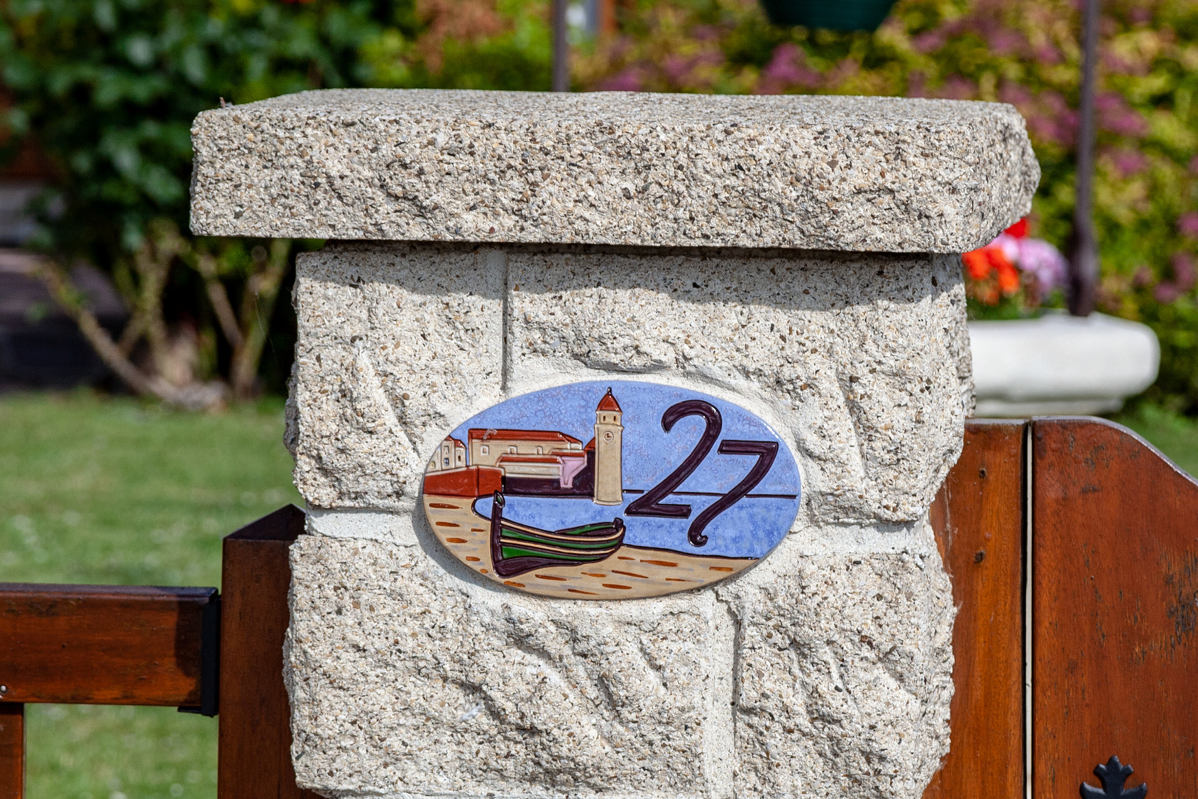 Tillverka och salja personliga dorrskyltar